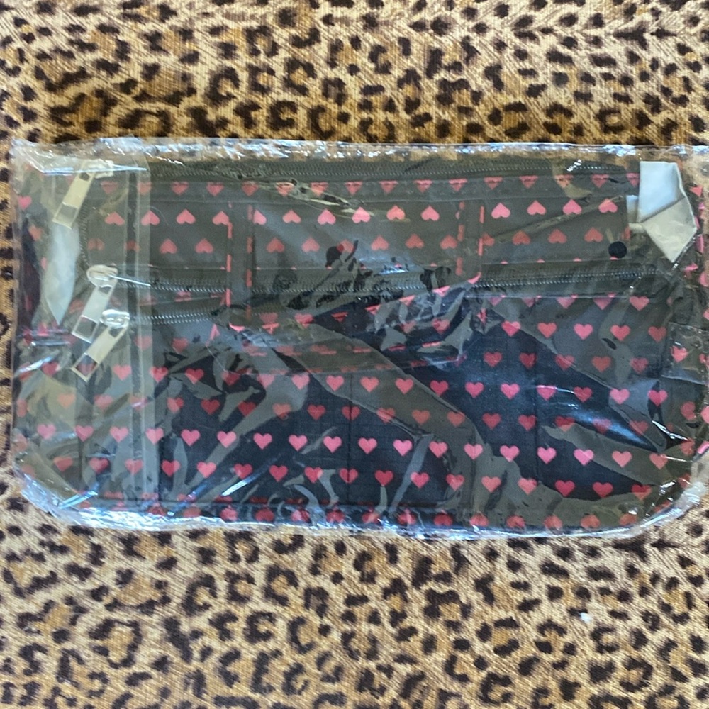 COPY - Cool multi compartment organizer bag! Pretty colors and patterns . Great…